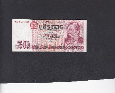 Beschrijving voorzijde: ENGELS